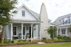 Deluxe 3 Bedroom Moreland Village Home 5587